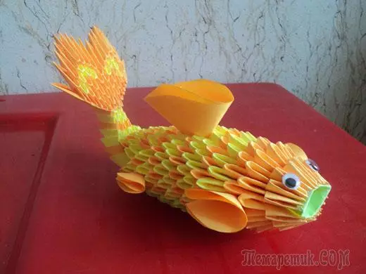 Origami: Fish երեխաների համար լուսանկար եւ տեսանյութ ունեցող երեխաների համար