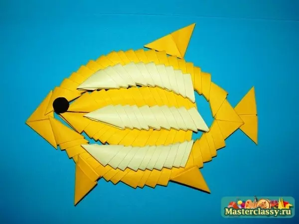 Origami: Fisk for barn med et bilde og en video