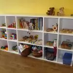 Homemade toy drawer: options from cardboard, fabric and wood (4 MK)