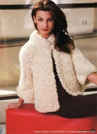 用厚厚的母夹克编织用椰子香奈儿风格：方案与描述