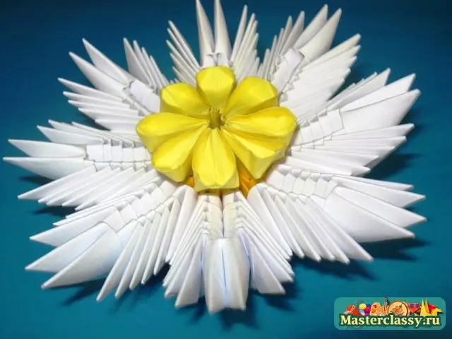 종이 접기 lotos : 사진 및 비디오가있는 모듈에서 종이와 모듈을 만드는 방법