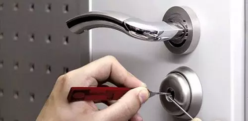 Giunsa pag-abli kung ang lock lock sa pultahan gipuno sa apartment