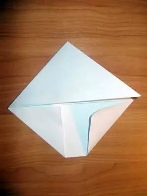 กรงเล็บ Origami จากกระดาษเช่น Wolverine: Master Class พร้อมรูปภาพและวิดีโอ