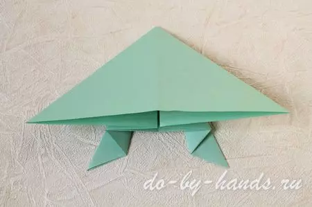Оригами жаба хартија за деца: Шема со фотографии и видео со занаети