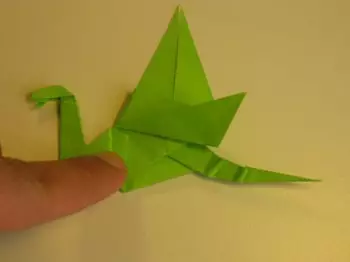 Origami Dragon fra papir: Hvordan man laver for begyndere med en ordning og video