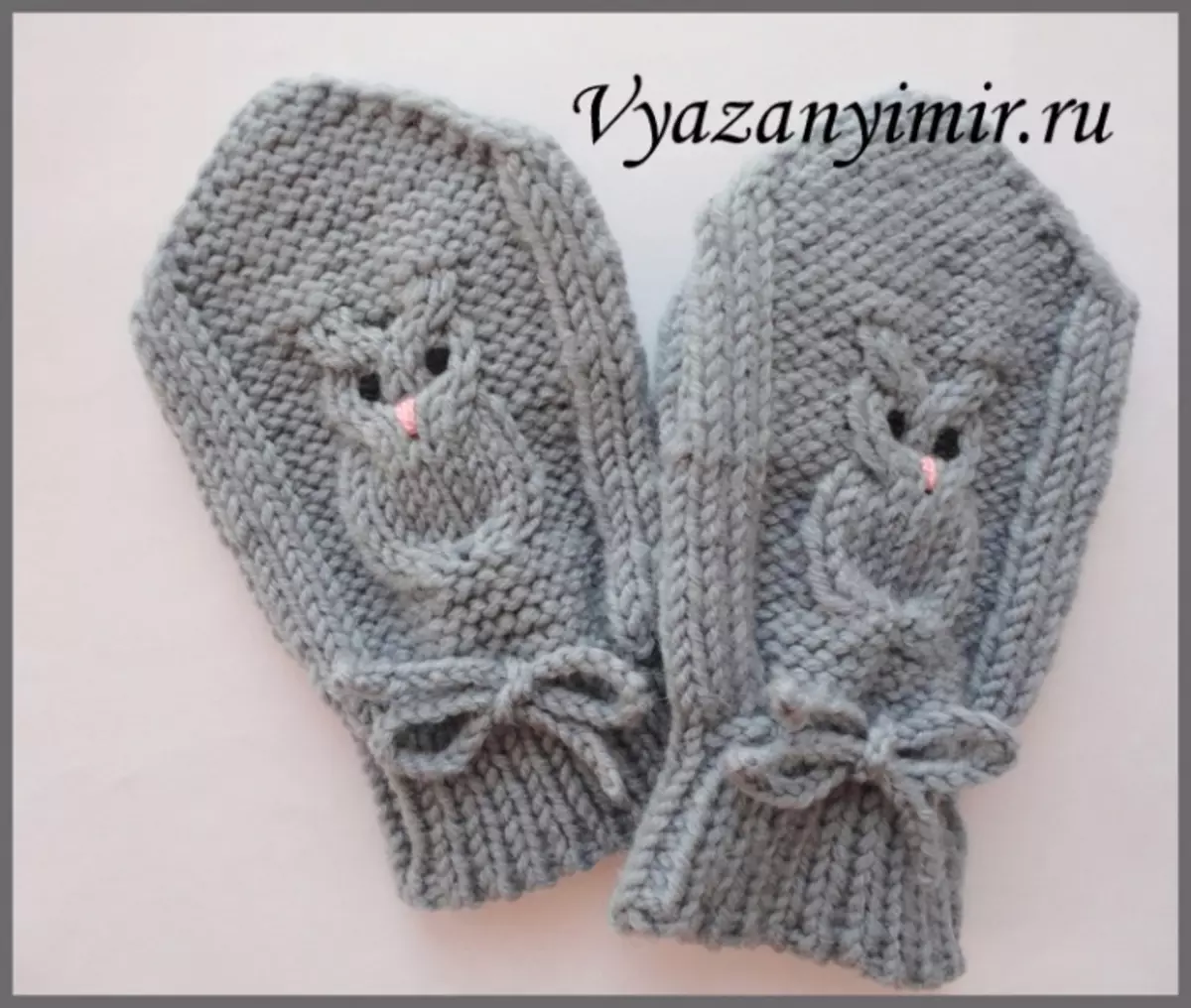 Mittens with Owl Sprat: Detailed Description with Schemes and Video