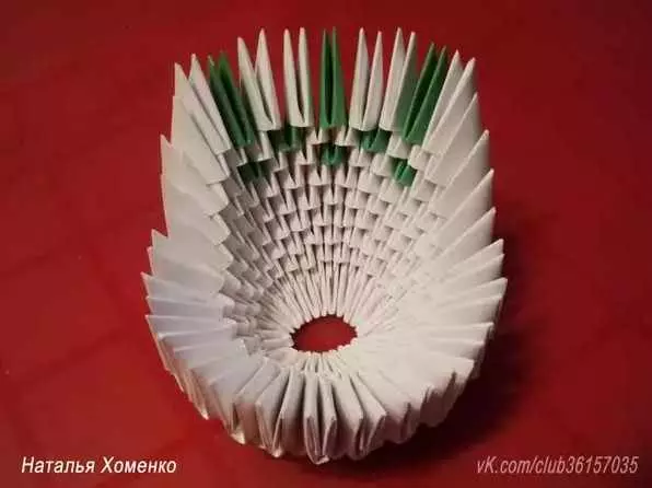 Origami modüllerinden tavuskuşu: MK ve video ile montaj şeması