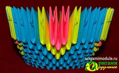 Origami గుణకాలు నుండి పీకాక్: MK మరియు వీడియోతో అసెంబ్లీ పథకం