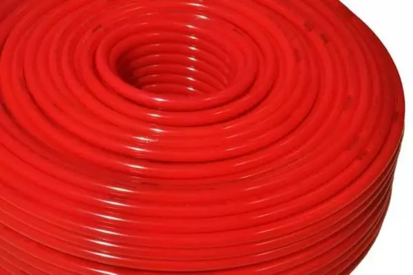 Polyethylene tubes: ምልክት ማድረጊያ, ዲያሜትሮች, ባህሪዎች, ትግበራ