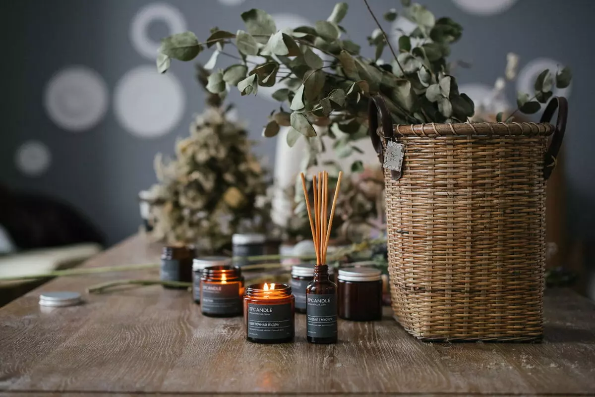 What smells your home? Interesting options for aroma therapy for housing