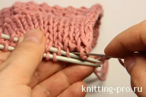 Ang pagkamaunat-unat nga pagsira sa mga loops nga adunay knitting sa mga litrato ug video