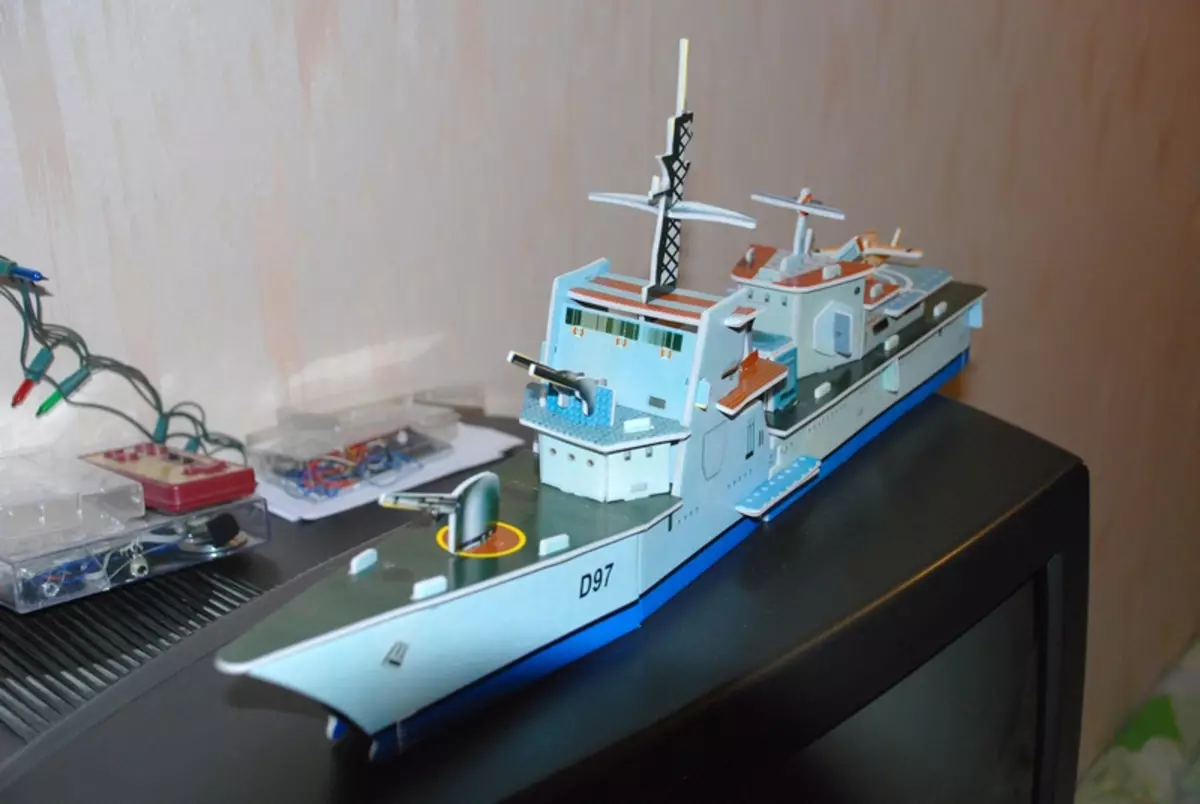 So machen Sie ein Bootsboot: Schritt-für-Schritt-Origami-Anweisungen mit Fotos und Videos
