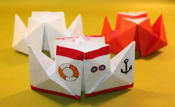 So machen Sie ein Bootsboot: Schritt-für-Schritt-Origami-Anweisungen mit Fotos und Videos