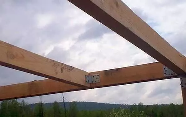 Rahmenhaus mit deinen eigenen Händen: Foto von Baustufen