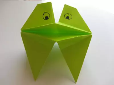Како да направите жаба на хартија, која скока: Шема со фотографии и видео