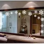 Fiuri de zăpadă de casă în decorarea apartamentului: Cum să-l utilizați elegant?