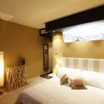 Креирај дизајн за мала спална соба од 11 квадратни метри. М: Проширете функционалност