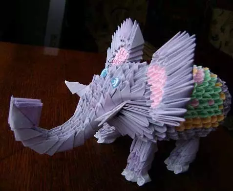 Esquemas de origami modular para iniciantes: pavão, dragão e gato