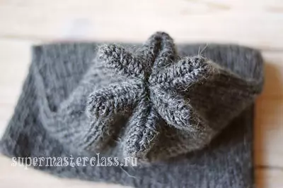 Tap-Stocking agullas de tricotar para unha rapaza cunha descrición e foto