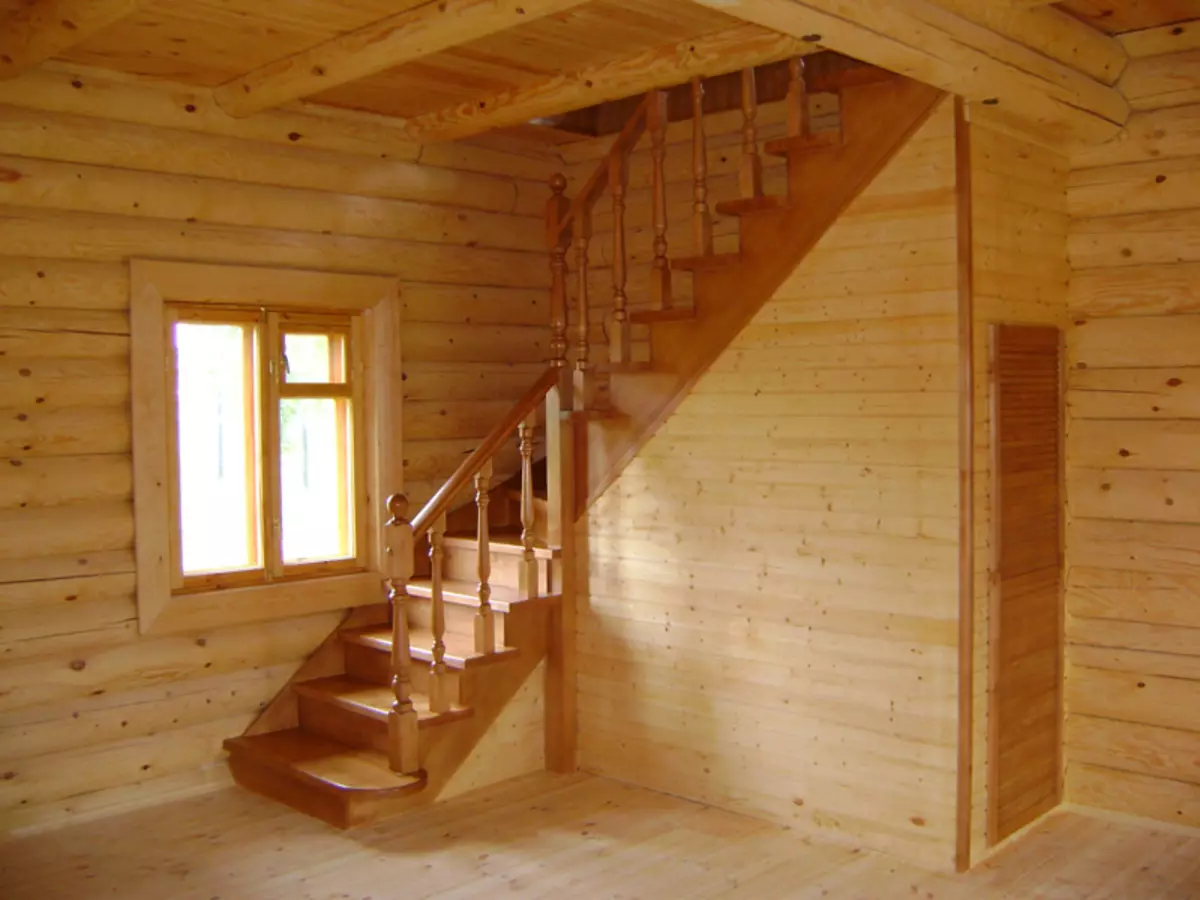 фото лестницы деревянные на 2