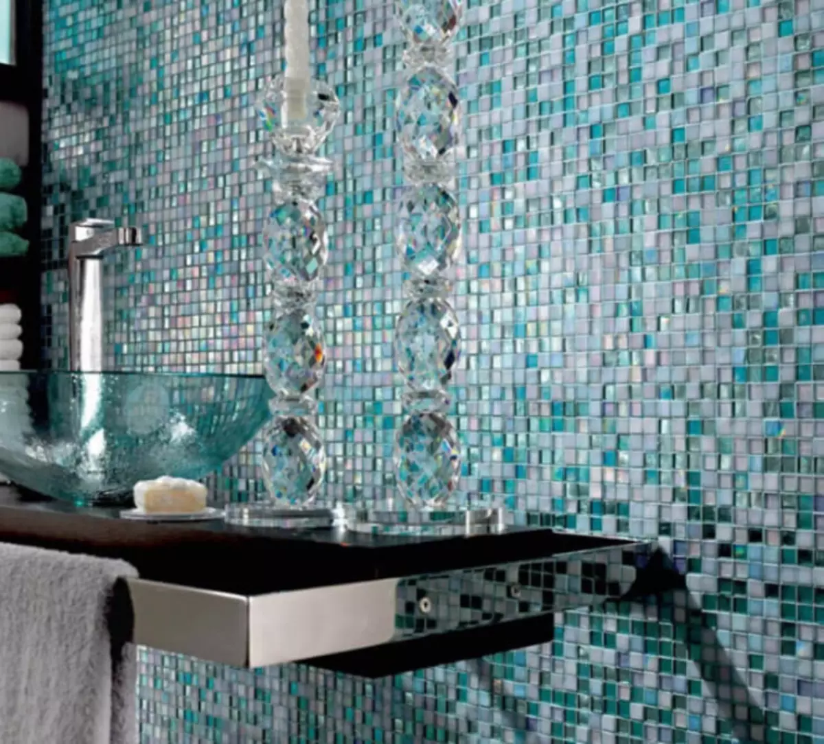 Купить мозаику для ванной plitka mosaica ru. Плитка Glass Mosaic. Мозаика elada Mosaic интерьер. Мозаика Sicis Colibri. Стеклянная мозаика для ванной.