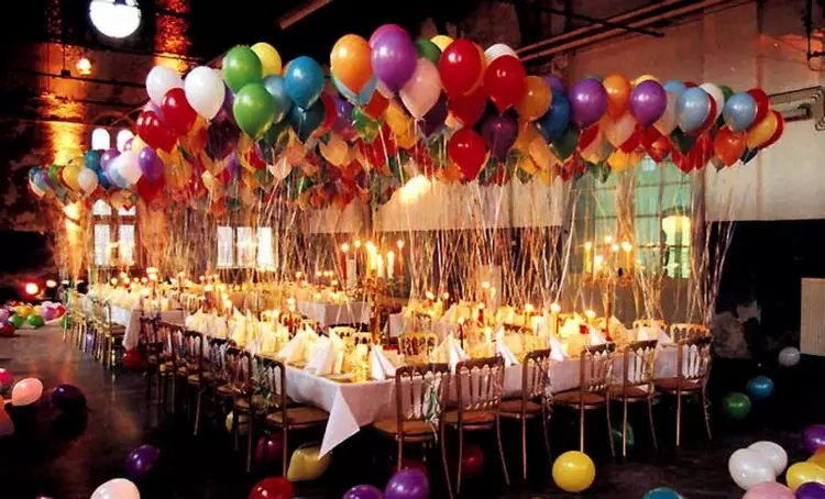 Cum de a decora o masă de ziua de naștere: Idei luminoase pentru vacanță (38 de fotografii)