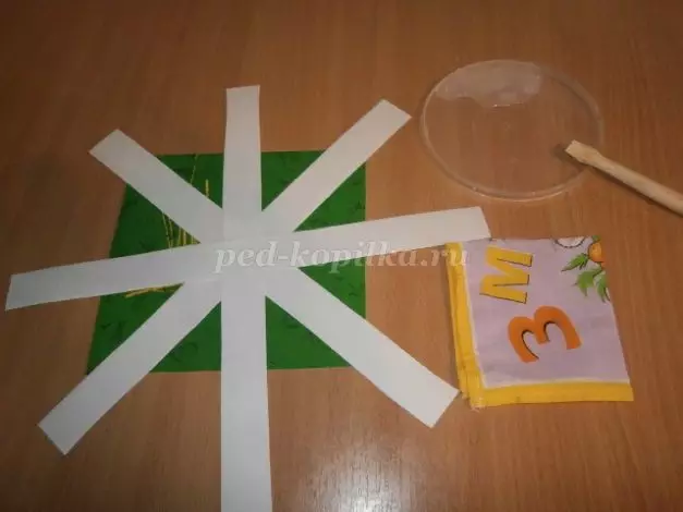마스터 클래스에서 부주의 한 종이 (사진 및 비디오 포함)를 만드는 방법