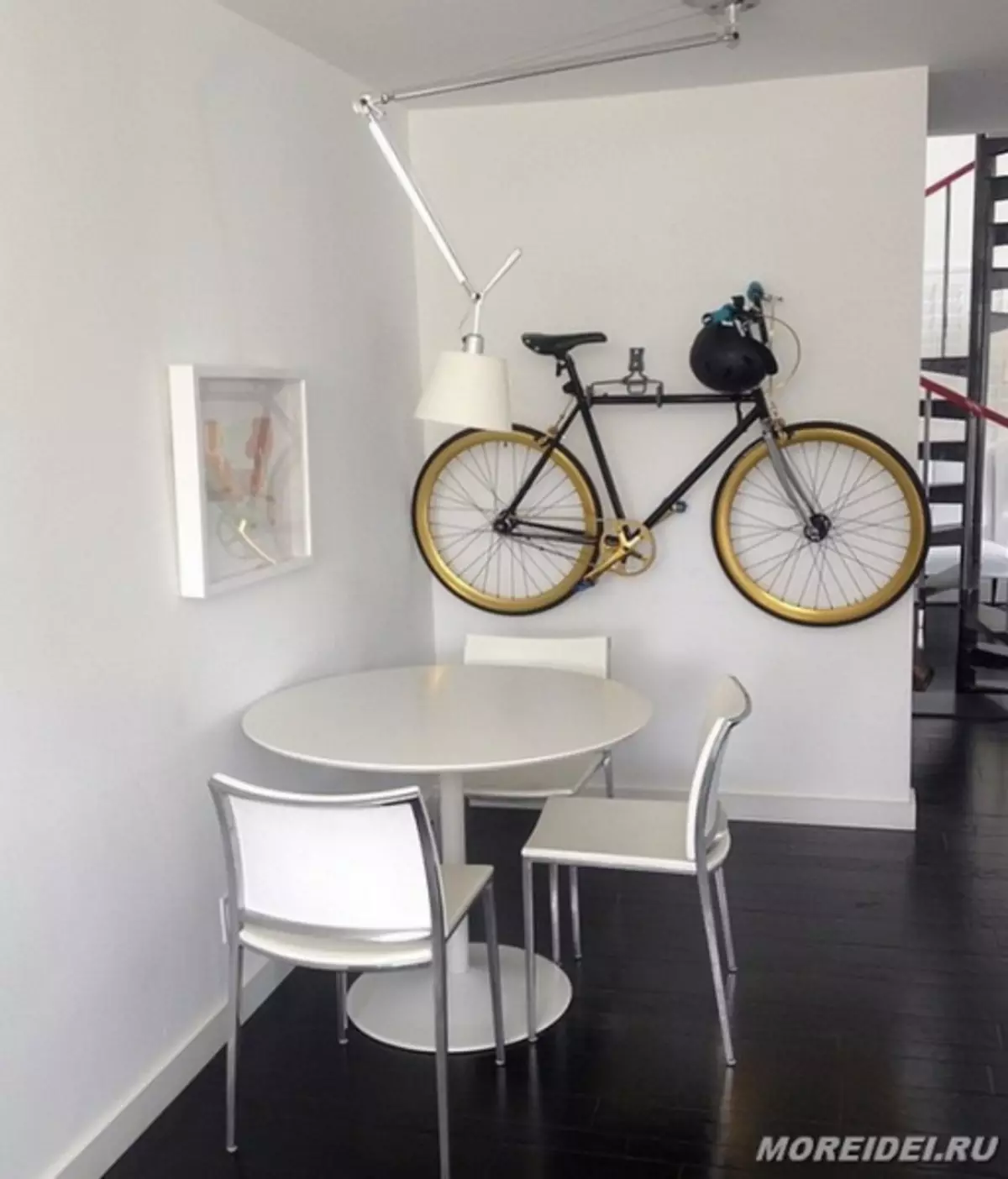 Penyimpanan sepeda di apartemen - 25 ide kreatif