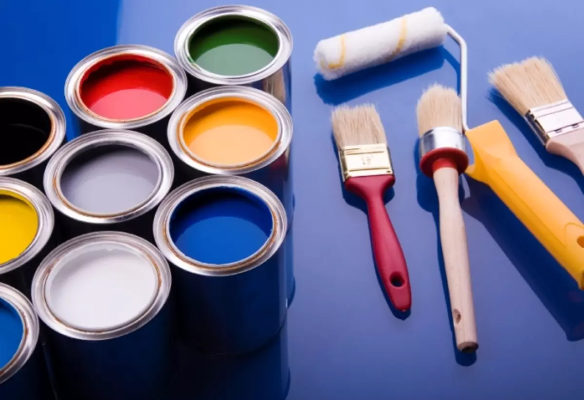 Jaký druh barvy vyberte pro malování pro tapety, základní výhledy