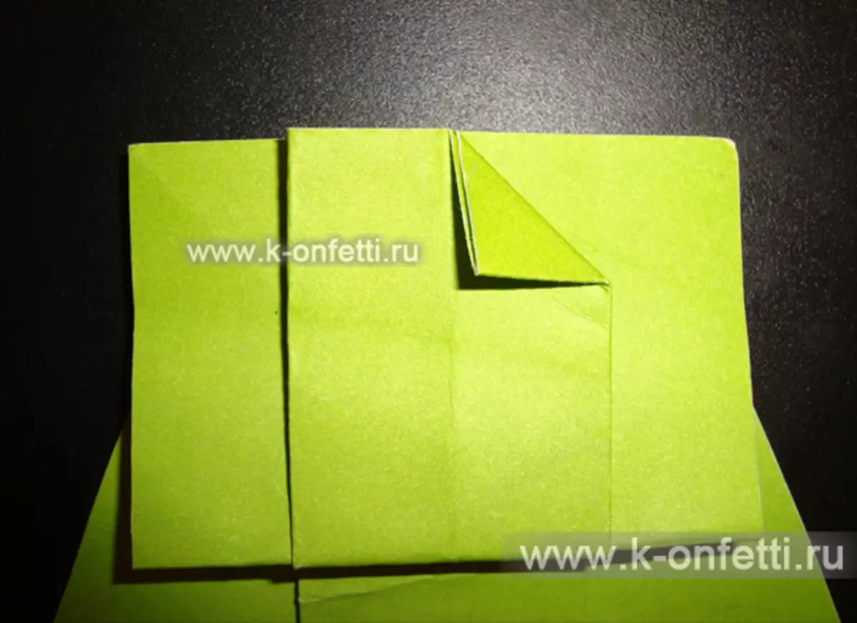 Origami-obleke papirja s shemami 8. marca z video in fotografijami