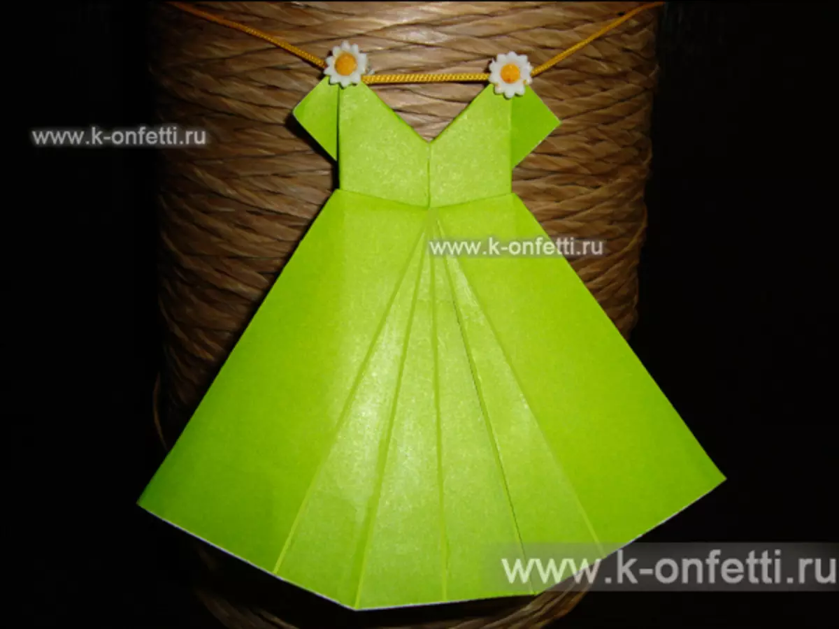 Origami-Paper soinekoak Martxoaren 8an eskemak bideo eta argazkiekin