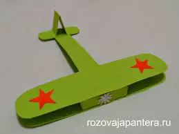 Avioane de hârtie: Origami cu instrucțiuni și scheme de fotografii