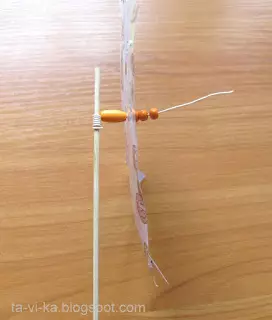 Хартия въртяща се със собствените си ръце в техниката на оригами с схеми