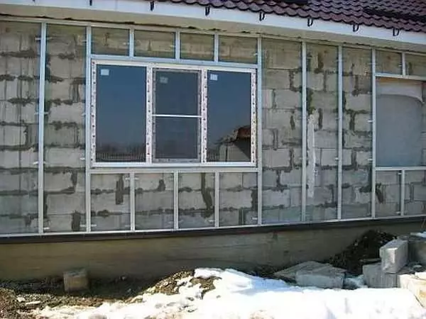 Kako in kako ločiti aerated beton znotraj in zunaj