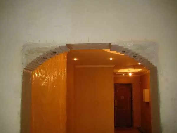 Arch ທີ່ມີມືຂອງທ່ານເອງ: ການສິດສອນຂັ້ນຕອນ (ຄັ້ງທີ 1 (Drywall), 3 ວິທີ