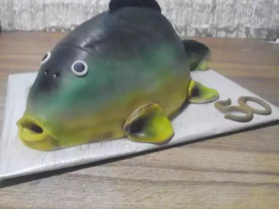 Peshku 3D tortë nga plastika e sheqerit. 50 ide