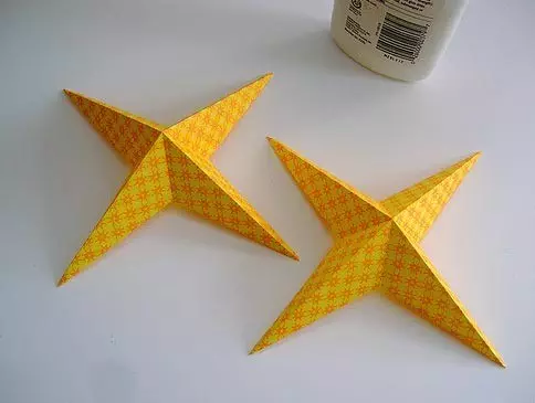 新年的玩具自己做到了 - 來自紙張的八角星