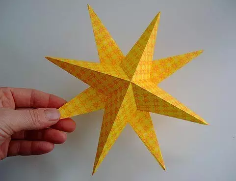 Naujųjų metų žaislai tai daro patys - aštuonių smailių žvaigždė nuo popieriaus