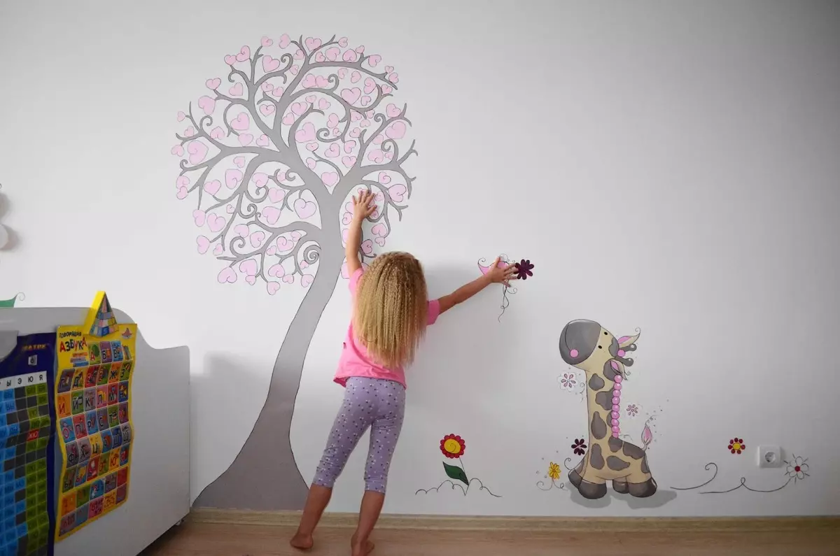 Slikanje sten v otroških rokah [Top Original Ideas]