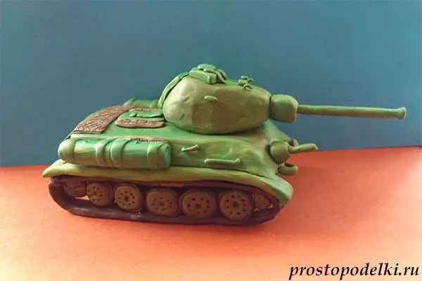 फोटो और वीडियो के साथ प्लास्टिसिन चरणों से टैंक टी -34 कैसे बनाएं