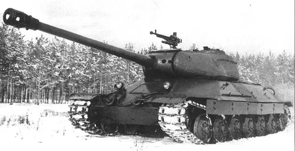 Fotoğraf ve videolarla hamuru aşamalardan tank T-34'ü nasıl yapılır