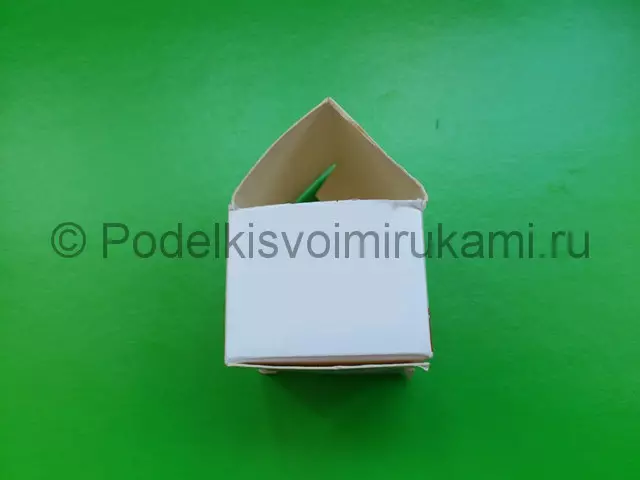 Bagaimana untuk membuat rumah dari plasticine untuk anak patung melakukannya sendiri dengan foto dan video