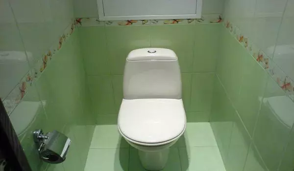 Was ist schön und billig, um die Wände in der Toilette zu trennen?