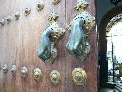 Kaip pasirinkti rankenas įėjimo durų