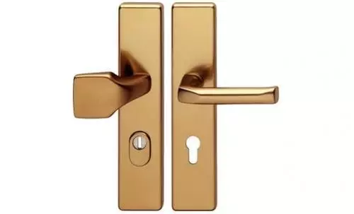 How to choose handles for entrance doors