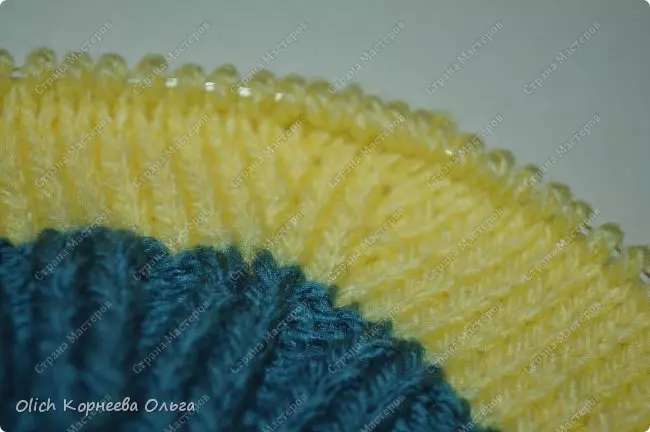 Strikket godt strikket: kretsregler på knapper for jente 5 år