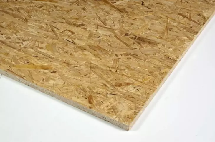 Chipsop-ul de lemn pentru pereți prezintă o opțiune de finisare a bugetului