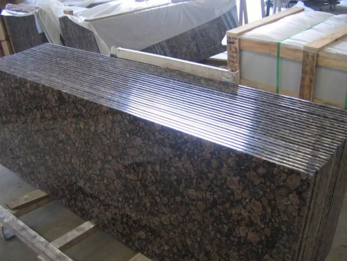 Granite slabs: types and properties of material for decoration of walls and floors