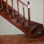 Πώς να υπολογίσετε τις σκάλες στον δεύτερο όροφο: βέλτιστες παραμέτρους