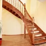 Hoe de trap op de tweede verdieping te berekenen: optimale parameters